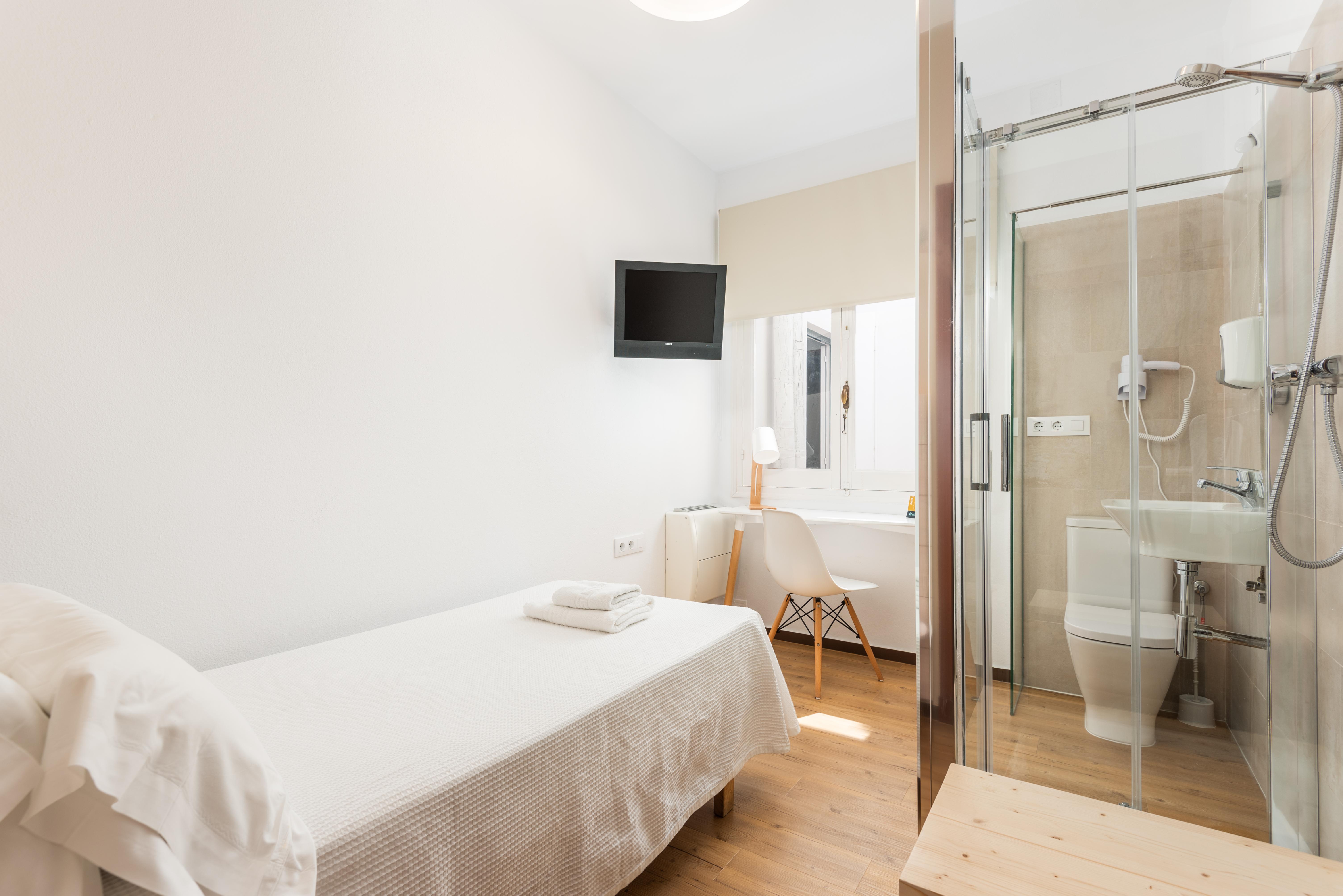Hostal Jume - Urban Rooms Mahon  Bagian luar foto