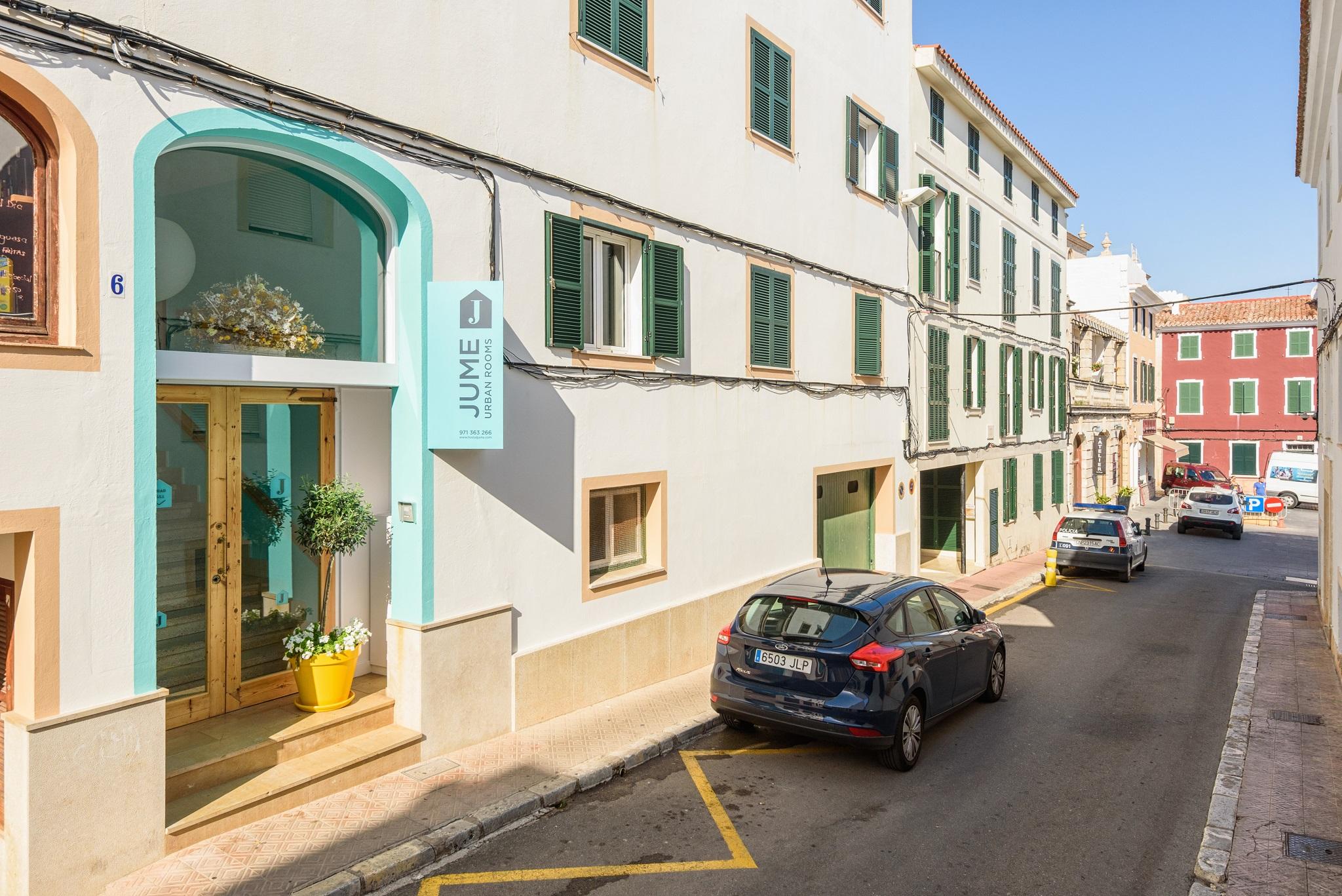 Hostal Jume - Urban Rooms Mahon  Bagian luar foto