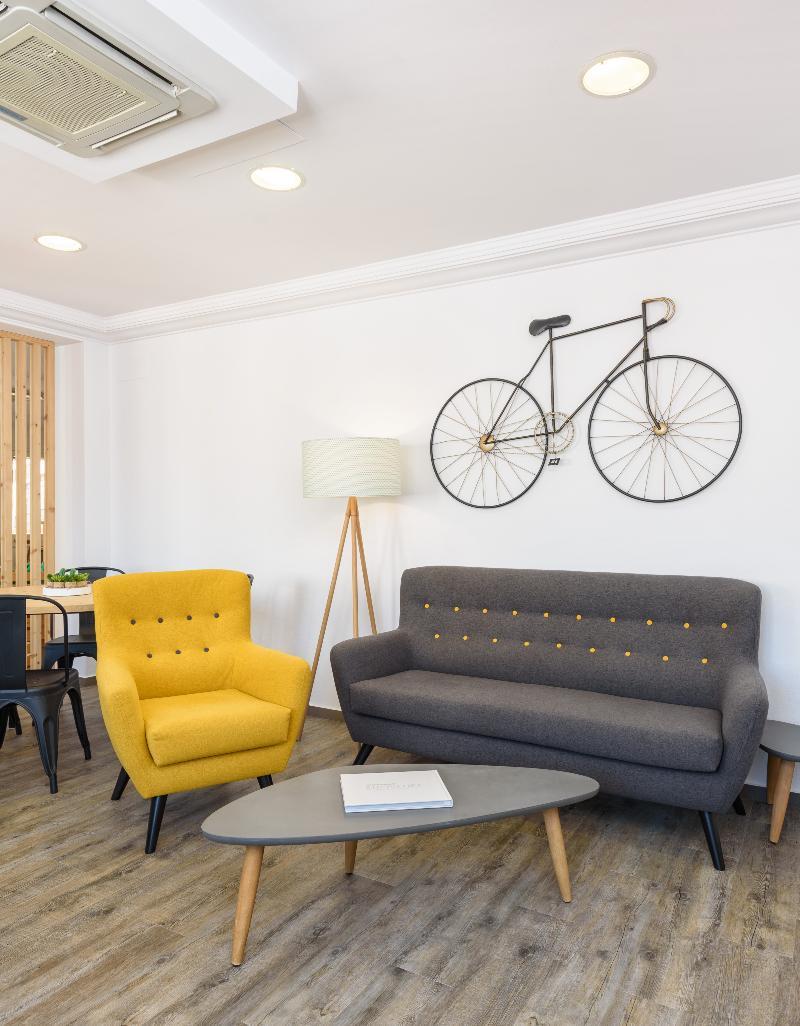 Hostal Jume - Urban Rooms Mahon  Bagian luar foto
